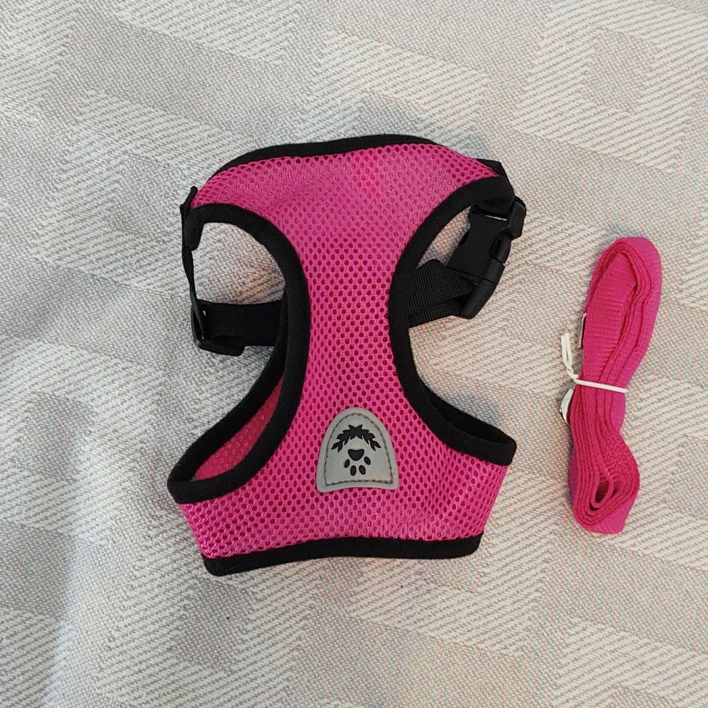 Cat or Dog Harness with Leash Size Med